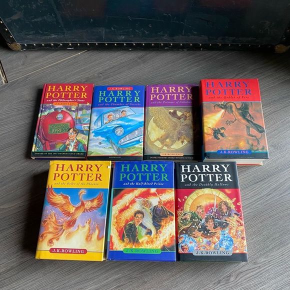 Warner Bros. Other - Vintage Harry Potter Cover Art 7 Book Set Hardcover